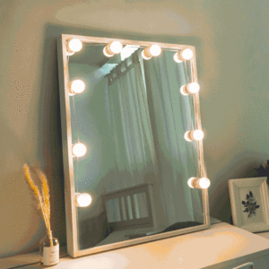 메이크업 거울과 LED 조명을 이용해 만드는 무드있는 화장대